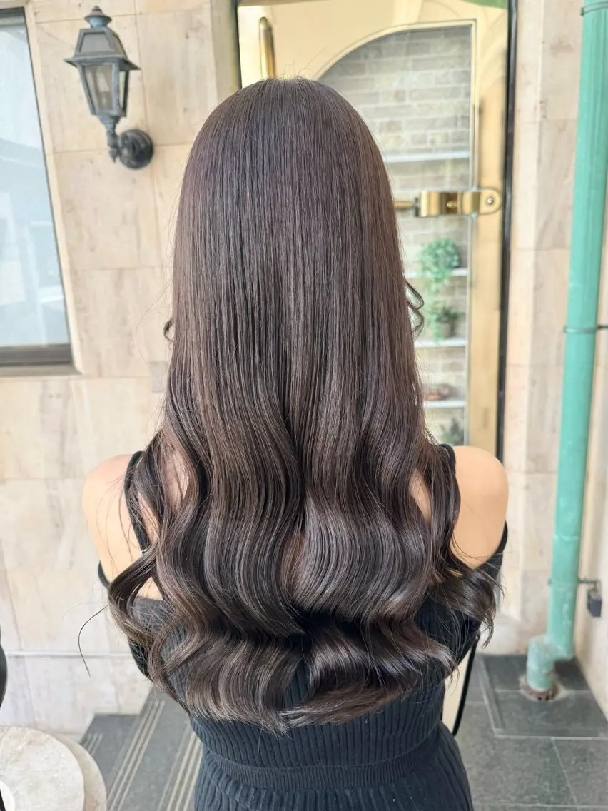 ロング カラー ベージュカラー ヘアカラー トリートメント ✨艶髪✨透明感✨ 山内大樹のヘアスタイル