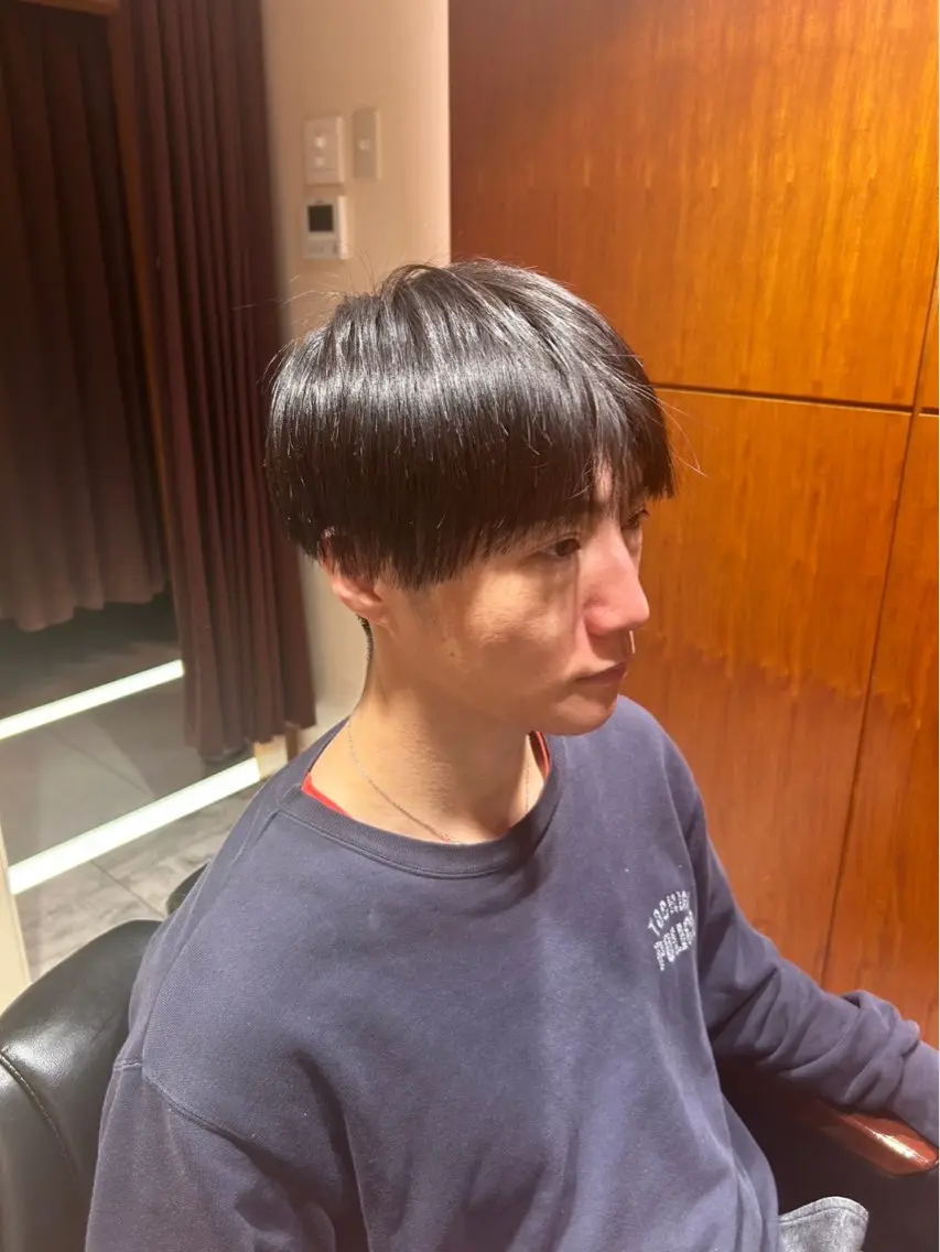 ミディアム 奥山岳冬 おくやま たかとのヘアスタイル