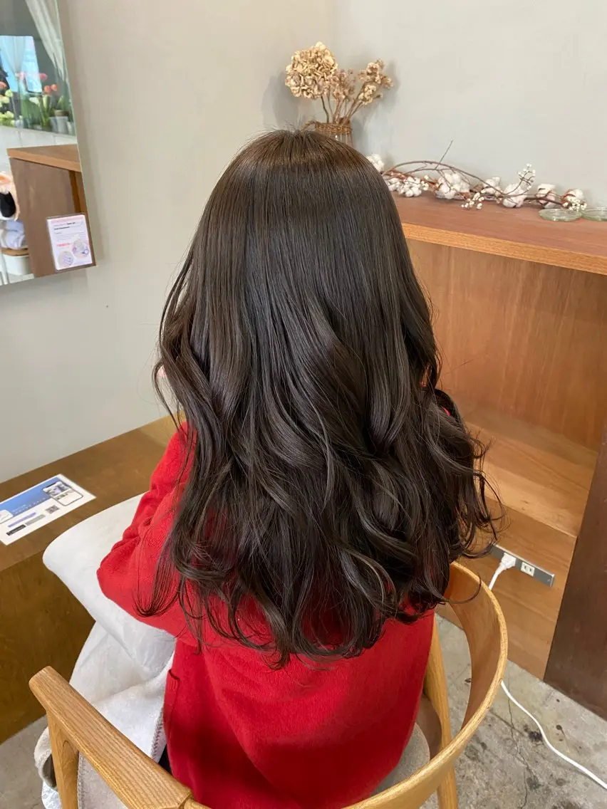 セミロング カラー 透明感カラー オリーブグレー NIKO/名古屋/ 髪質改善/艶髪のヘアスタイル