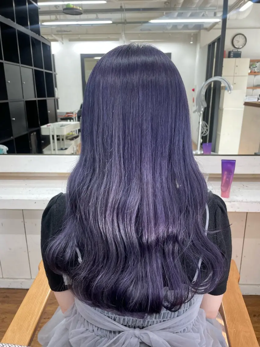 ロング カラー ブリーチ ブルーカラー ブルーラベンダー ラベンダーカラー 青木 優歩のヘアスタイル