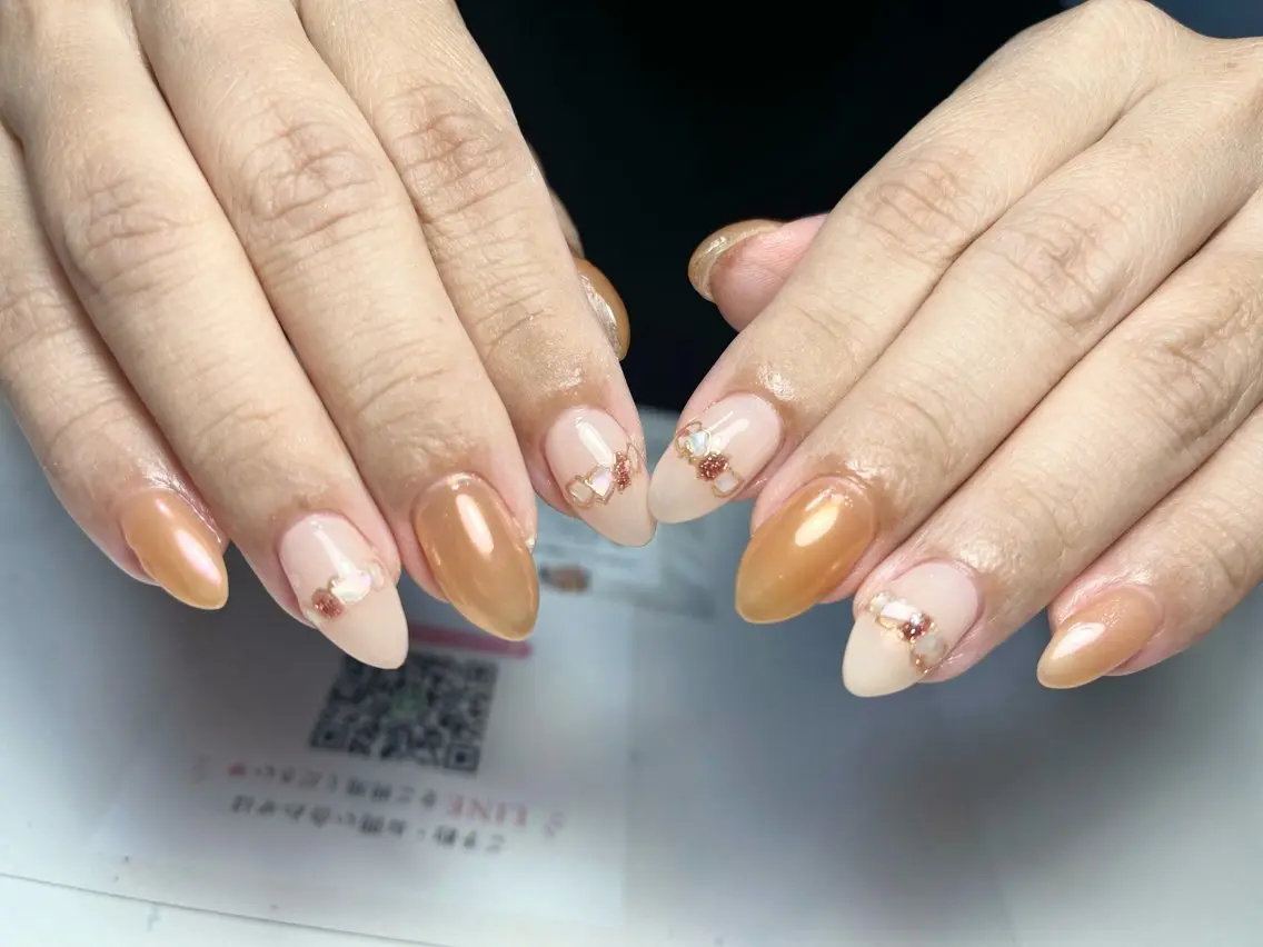 ネイル アートネイル フレンチネイル 韓国ネイル ワンホンネイル ハンドネイル ハンドケア 心斎橋Mione nail salonのネイルデザイン