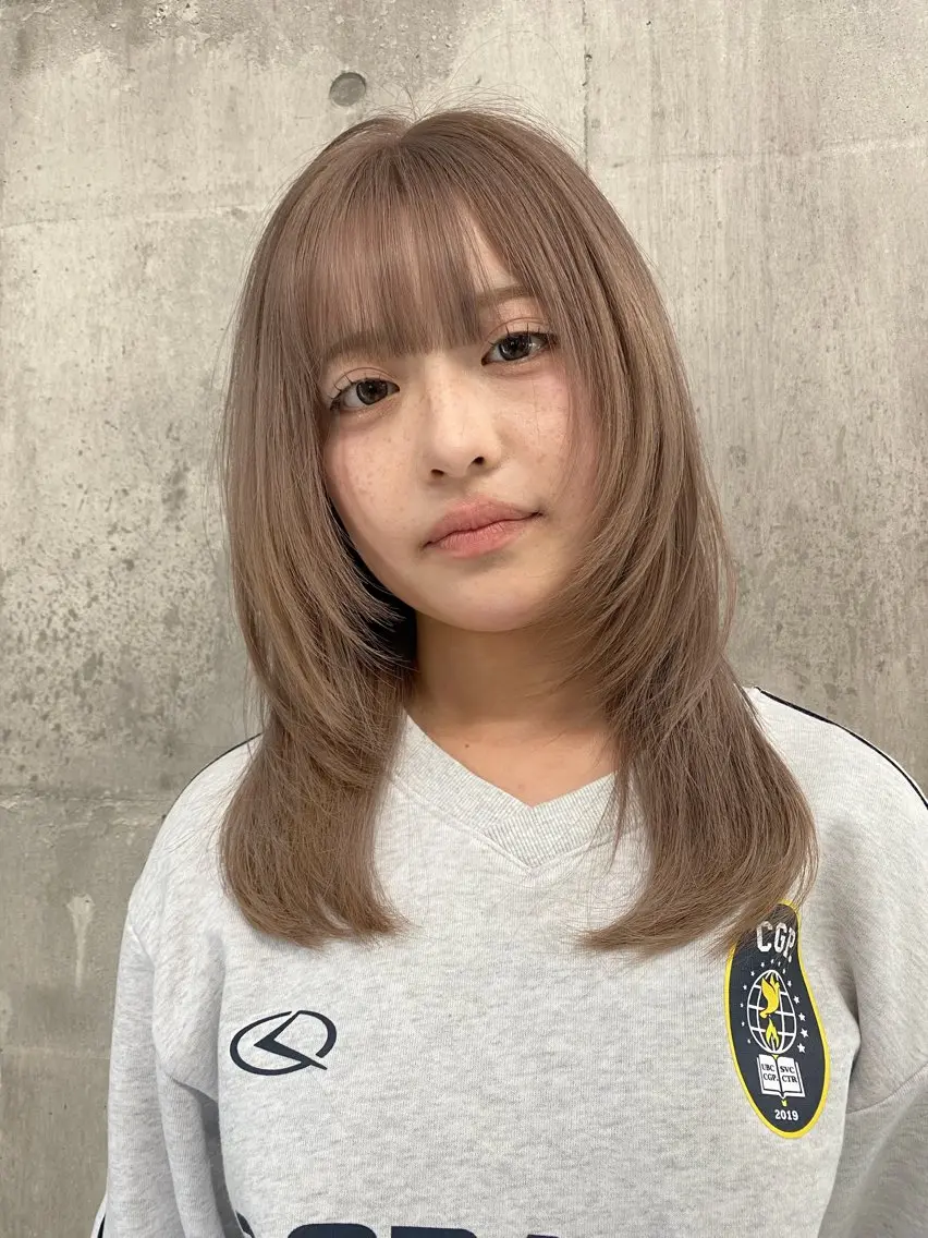 セミロング カラー ヘアアレンジ メンズ ヘアカラー 🌈【🎀ヘアデザイ ナー🎀】✨ノン✨のヘアスタイル