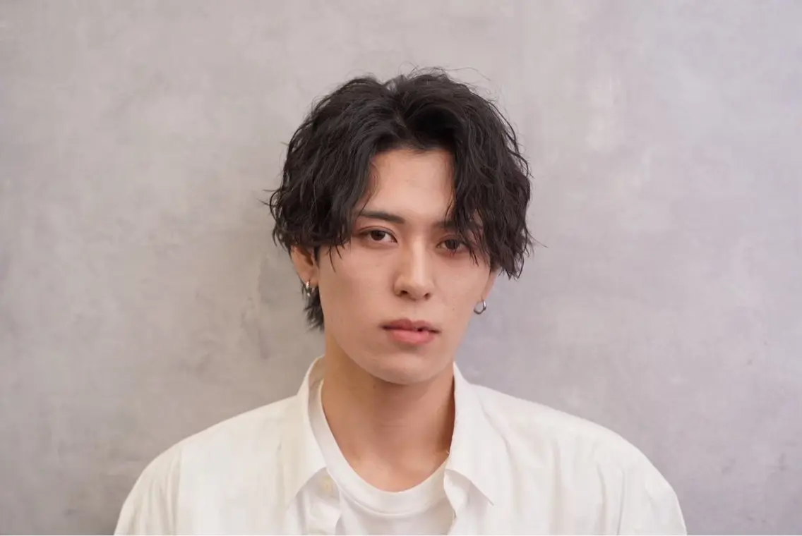 ミディアム パーマ メンズ 金原 蓮のヘアスタイル
