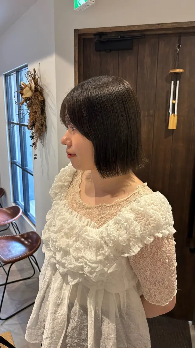 ミディアム カット ヘアカラー トリートメント ヘッドスパ YURINO /ボブ ベージュ/ハイトーンのヘアスタイル