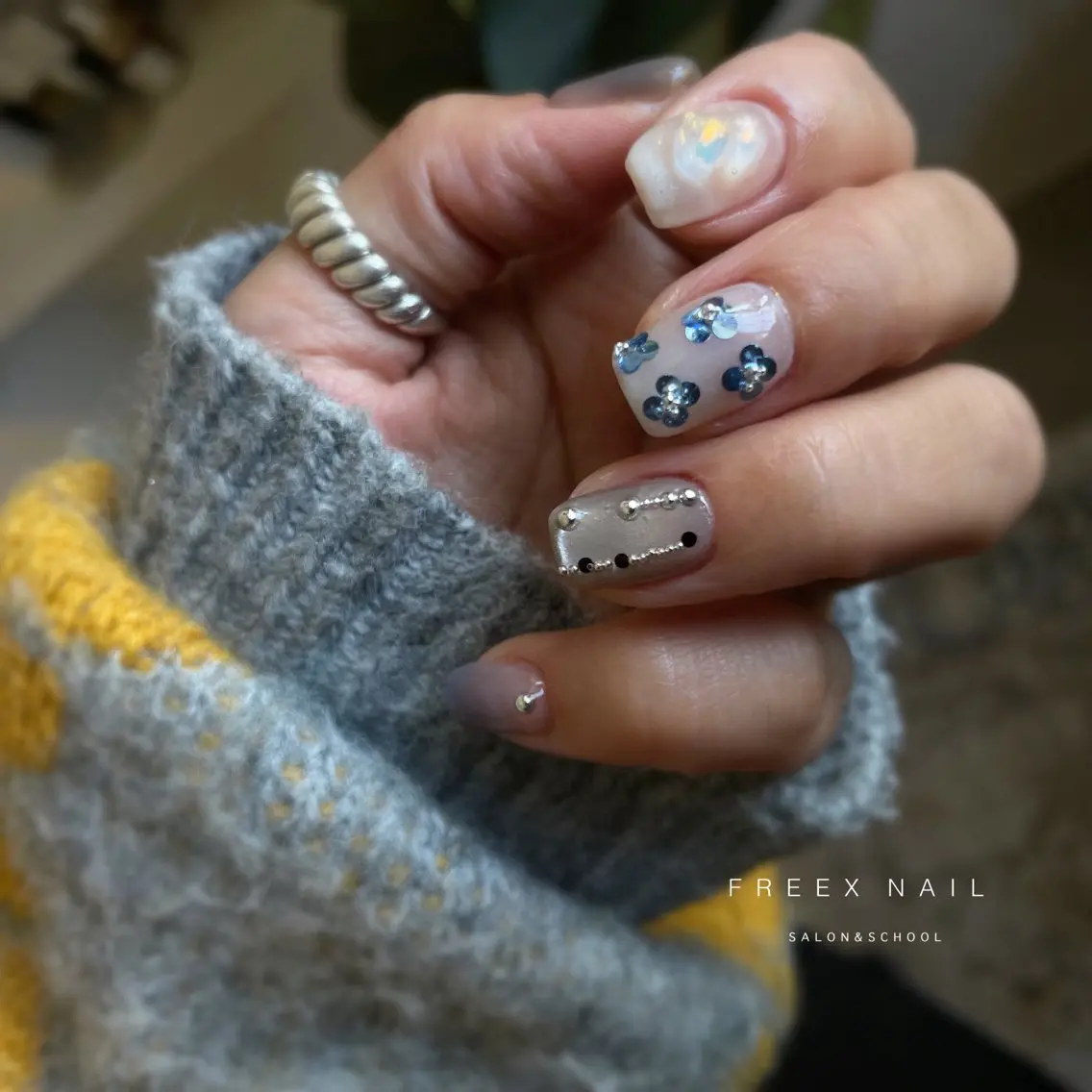 ネイル フラワーネイル ニュアンスネイル 冬ネイル ハンドネイル フットネイル freex nail /ニュアンス/個性派のネイルデザイン