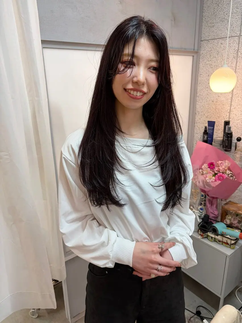 ロング 小川 美咲のヘアスタイル