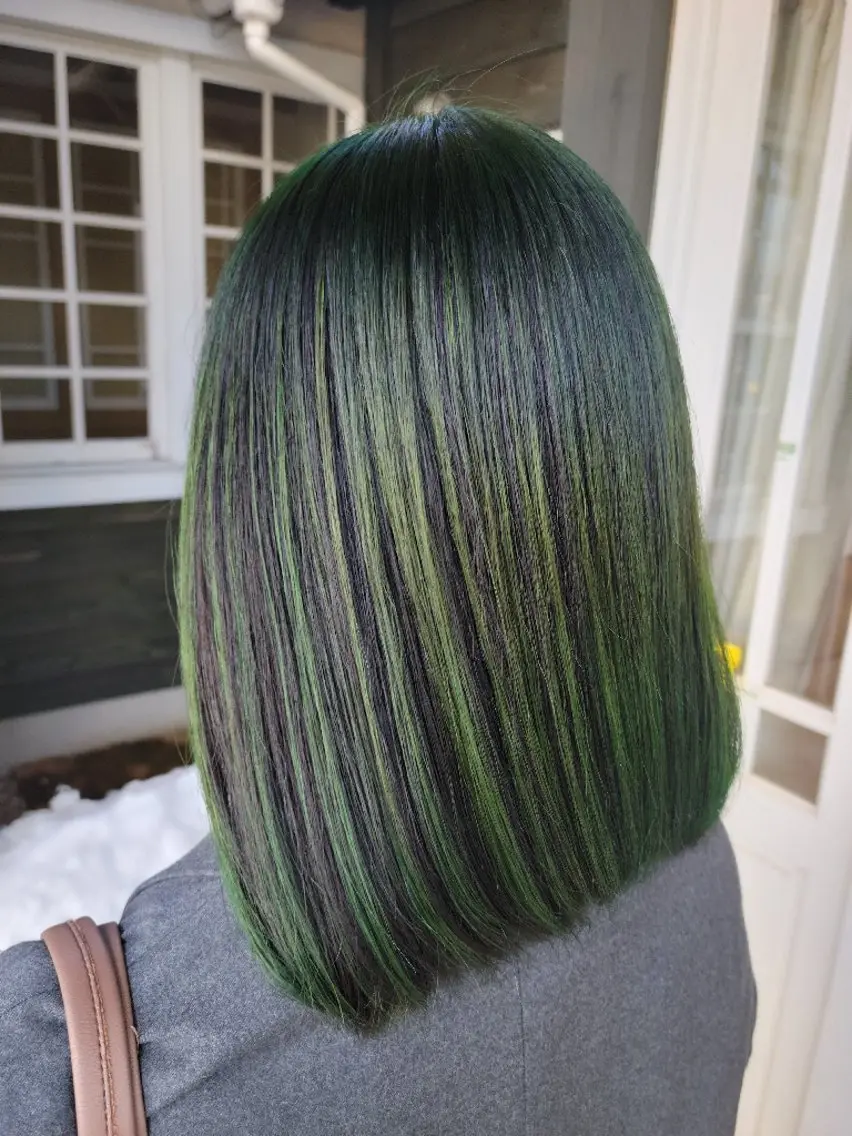 ミディアム カラー ブリーチ 森岡 紗羽のヘアスタイル