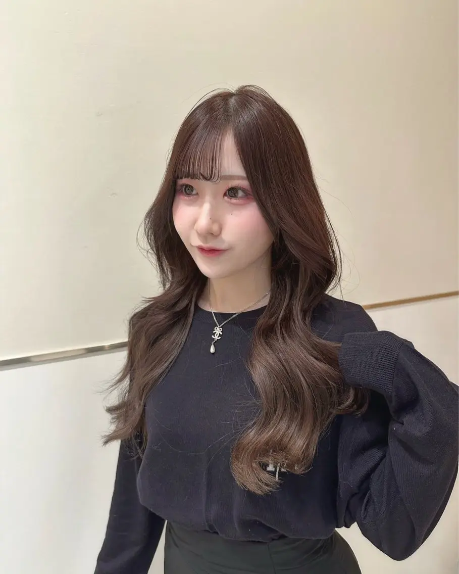 ロング 赤み消し透明感カラー 似合わせ前髪柴田礼空のヘアスタイル