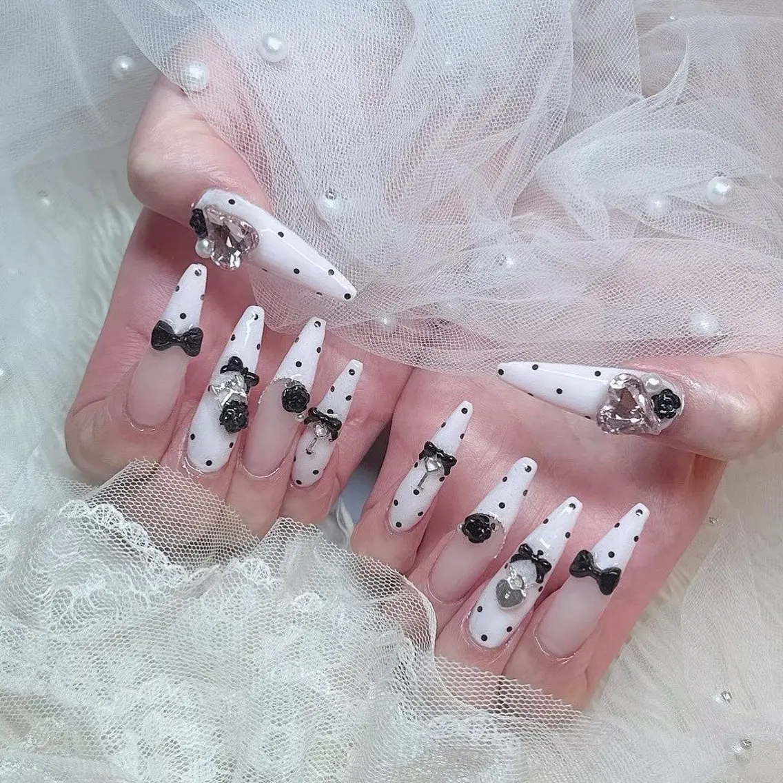 ネイル チークネイル 長さ出し フレンチネイル ジェルネイル ガーリー ハンドネイル Sora  Nail Studioのネイルデザイン