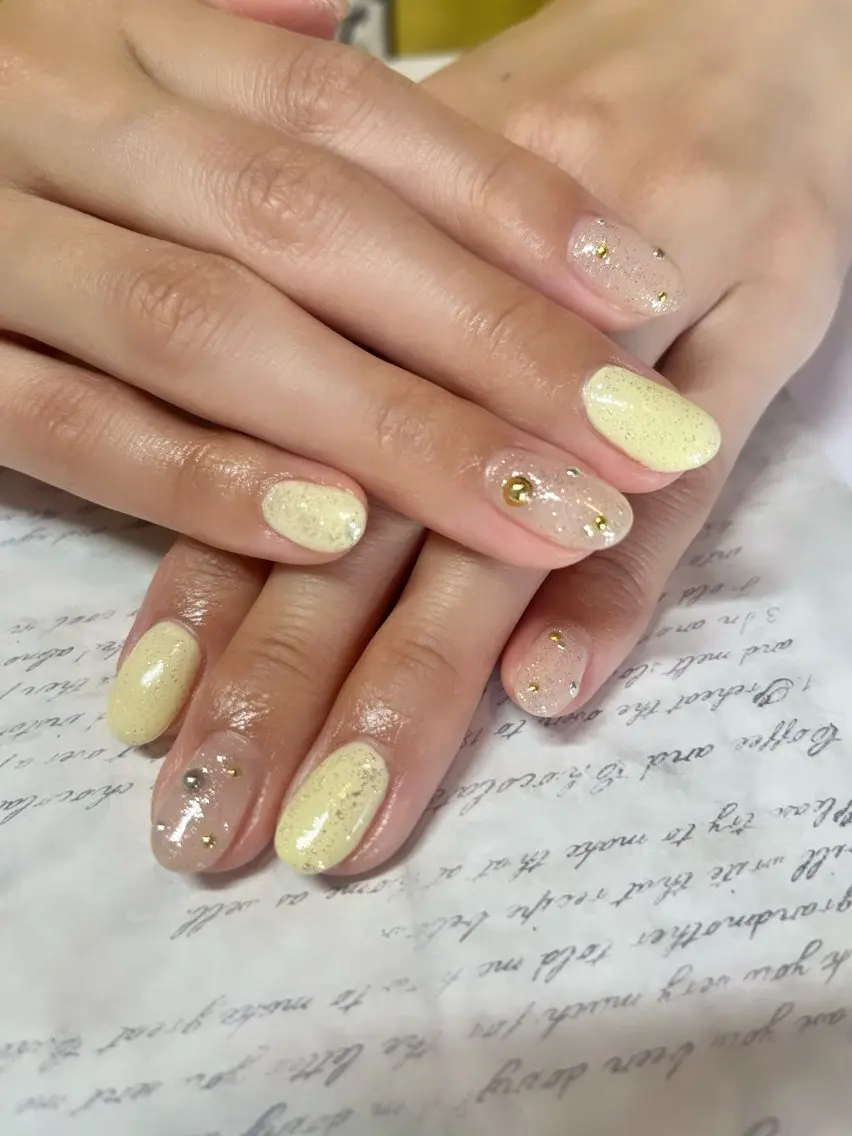 ネイル ハンドネイル li___nail 31のネイルデザイン