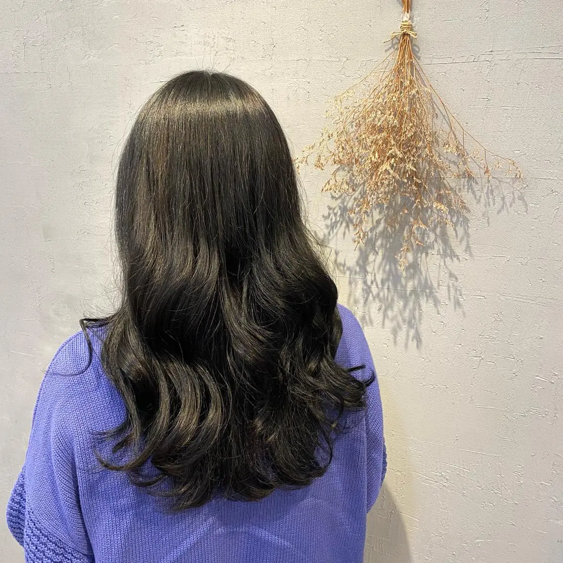 カラー kuschel アリイのヘアスタイル