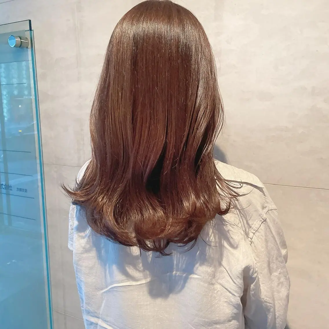 カラー 中村 佳歩のヘアスタイル