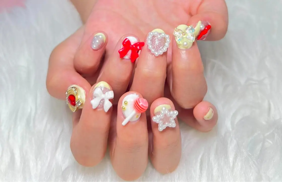 ネイル AURA NAIL 上前津のネイルデザイン