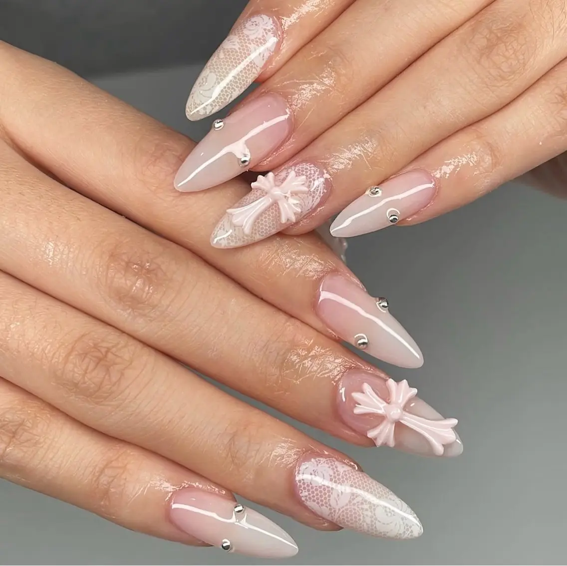 ネイル オーロラネイル チークネイル フットネイル フレンチネイル ジェルネイル ハンドネイル ハンドケア NEW NAIL💞 yuki🔥のネイルデザイン