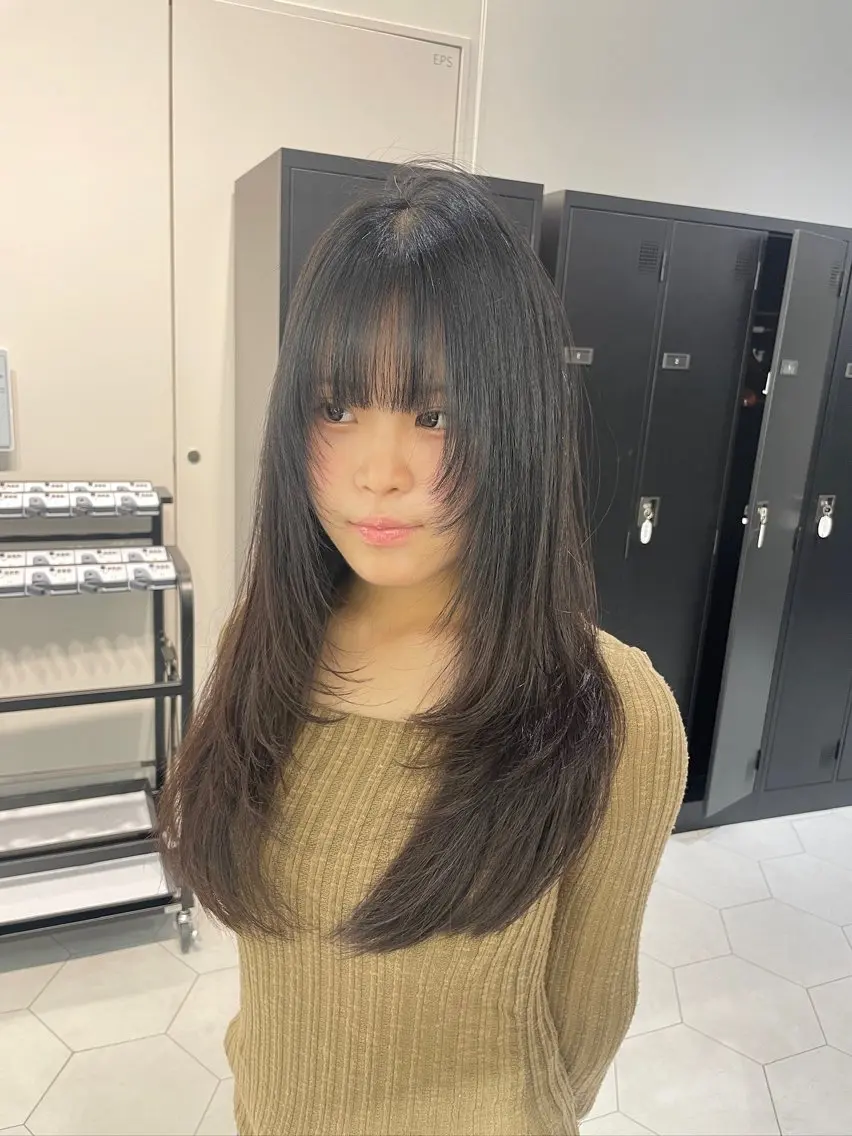ロング ハイレイヤー レイヤーカット TOMIKUDA RIOのヘアスタイル