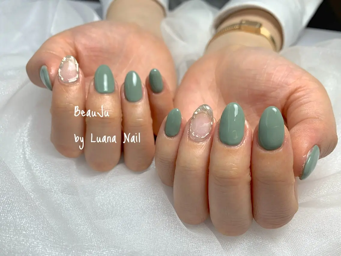 ネイル ミラーネイル ハンドネイル BeauJu by Luana Nailのネイルデザイン