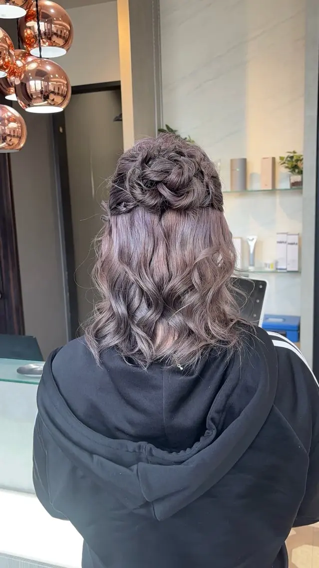ヘアアレンジ ヘアセット 顔まわりレイヤー/諒 オリーブカラー/天神のヘアスタイル