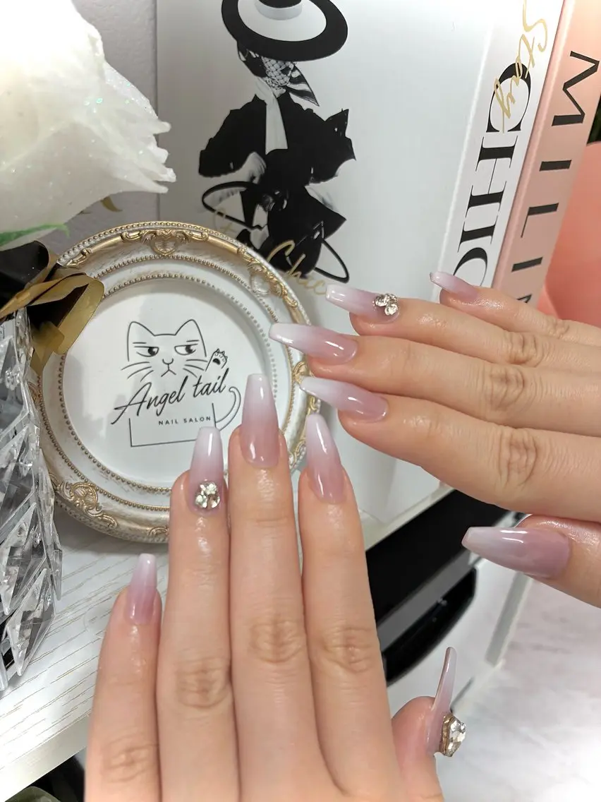 ネイル ハンドネイル Angel tailのネイルデザイン