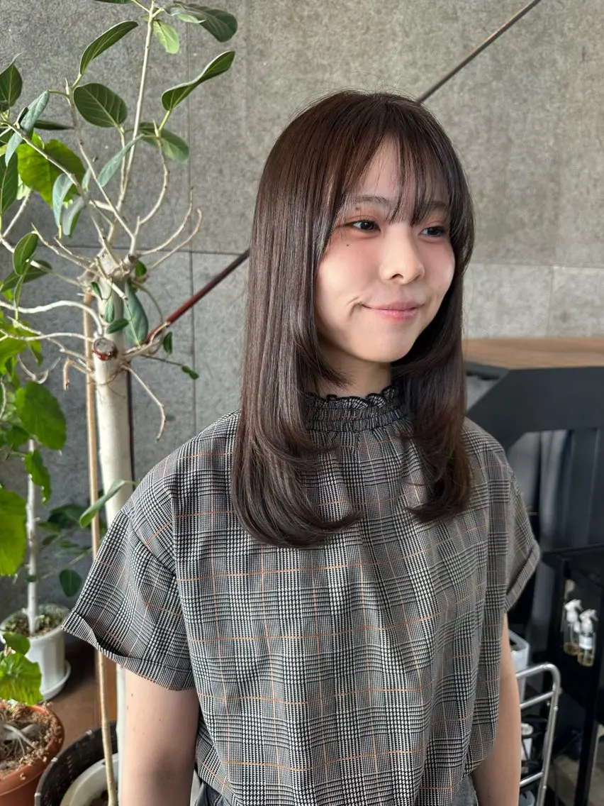 ロング 顔周りカット 髪質改善🌈 tomomiのヘアスタイル