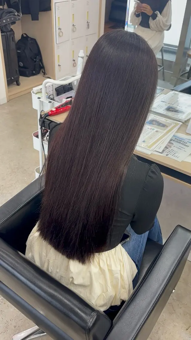 ロング カラー カット ヘアカラー トリートメント 🪽髪質改善縮毛矯正 🤍MIU🤍のヘアスタイル
