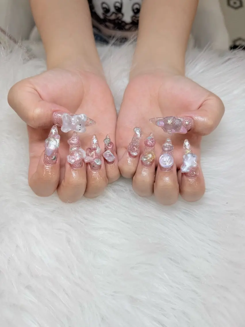 ネイル ハンドネイル ANH ゴテゴテネイルサロンのネイルデザイン