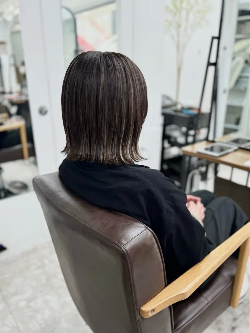 ミディアム カット ヘアカラー ✨ハイライト特化 小澤✨のヘアスタイル