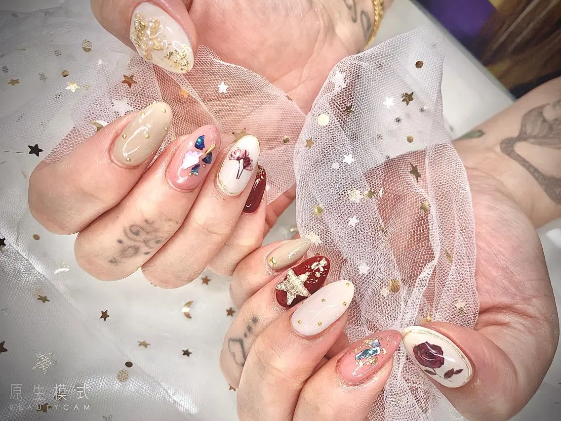 ネイル I-nailロング /ワンホン/キラキラのネイルデザイン