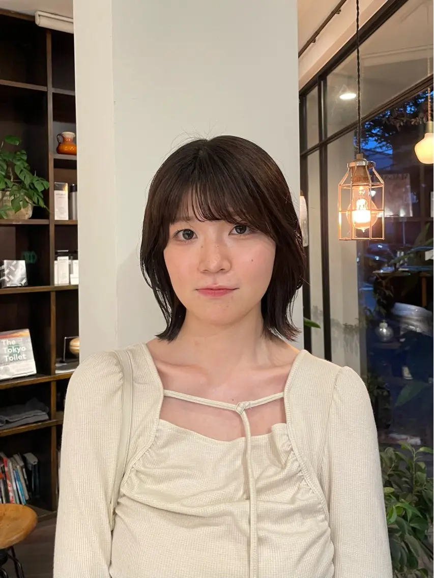 レイヤー・くびれボブ🐈 ボブにレイヤーを入れ今時のくびれボブへ🌿 スタイリング方法もお伝えしながらセットします✨の写真