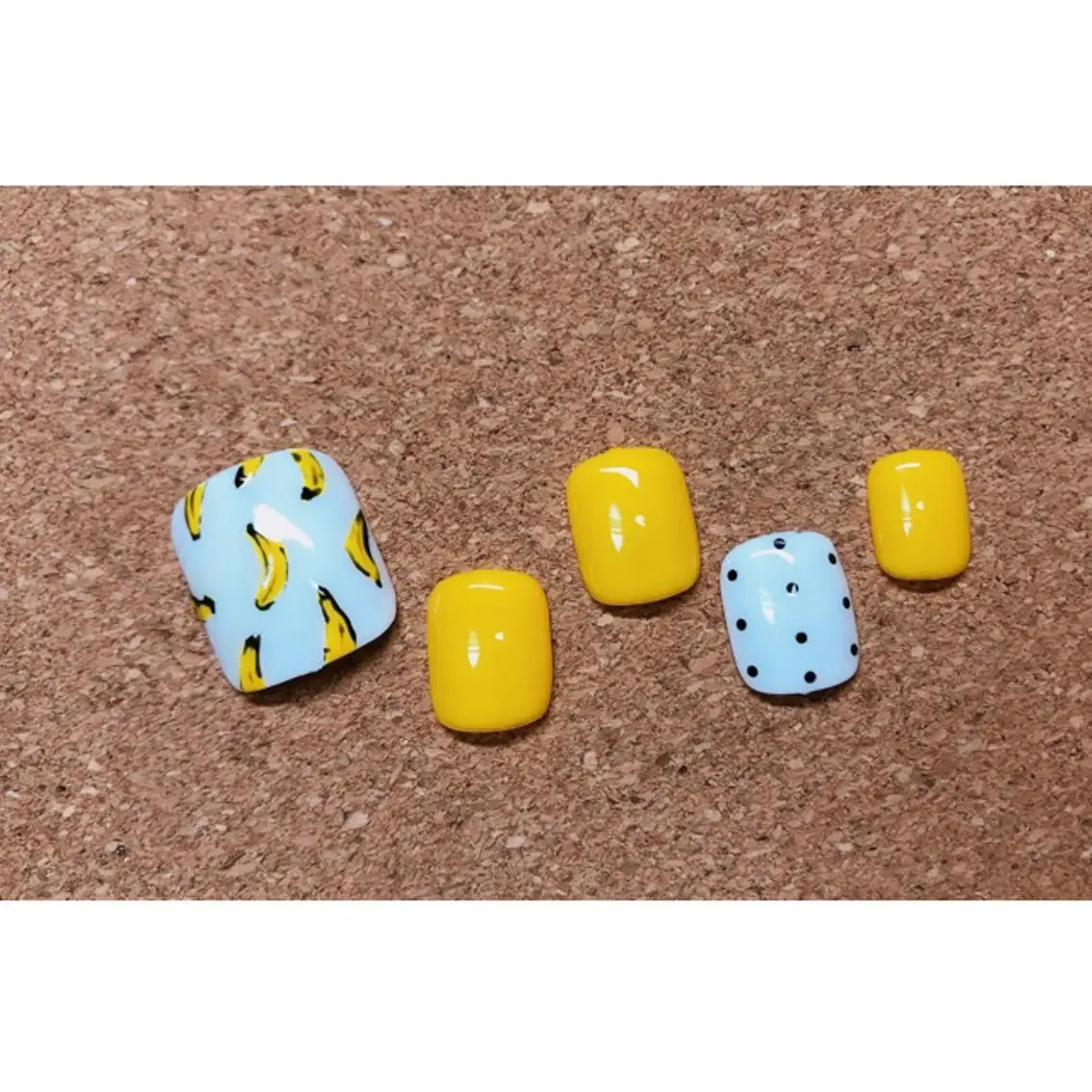ネイル フットネイル Lavish nailのネイルデザイン