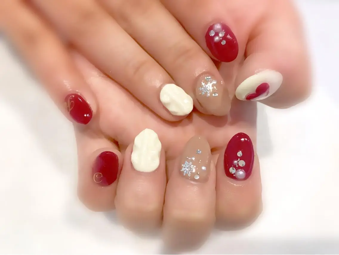 ネイル 赤色 NARUMI HYODOのネイルデザイン