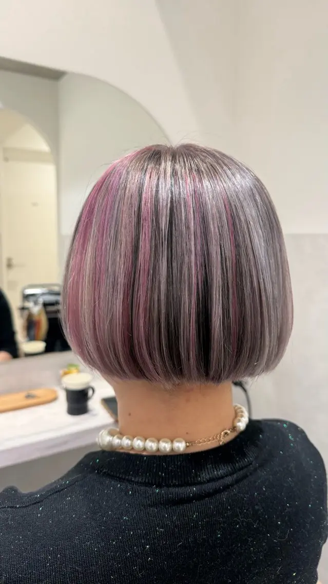 ショート カラー ブラウンカラー ダークブラウン ピンクカラー シルバー ホワイトシルバー カット ヘアカラー 🌼デザインカラー 🌼kumicoのヘアスタイル