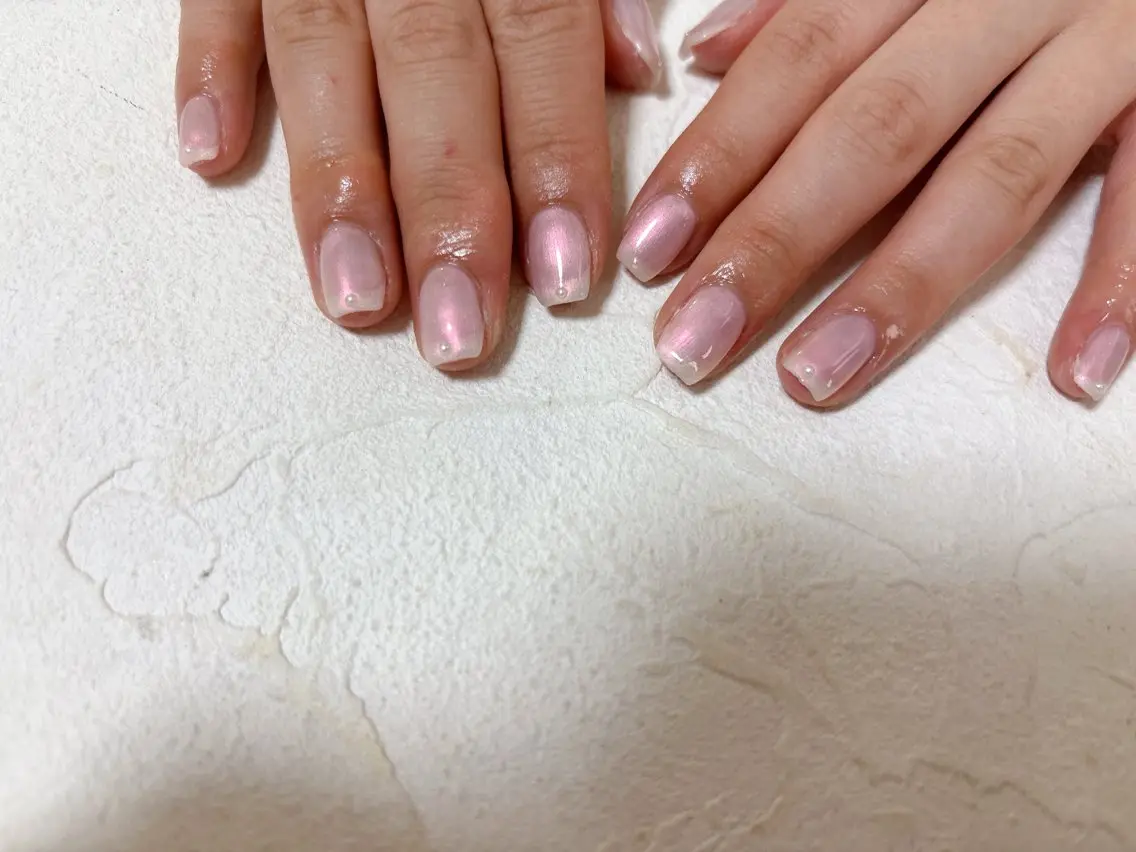 ネイル オーロラネイル フットネイル フレンチネイル ジェルネイル マグネットネイル ハンドネイル mogunail &blowのネイルデザイン
