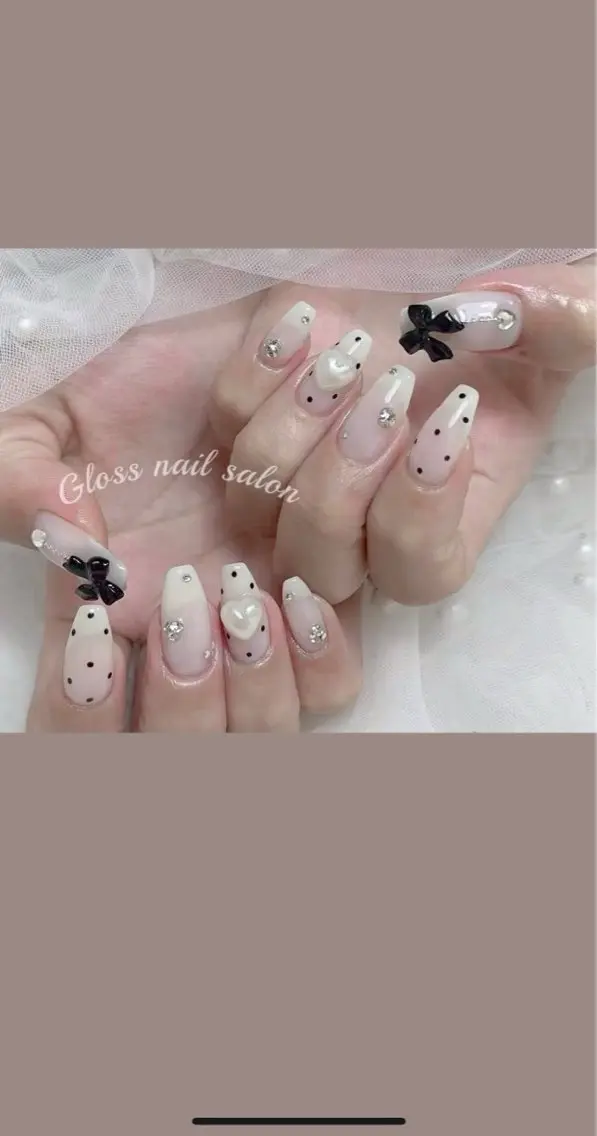 ネイル miho🍎 Gloss nailのネイルデザイン