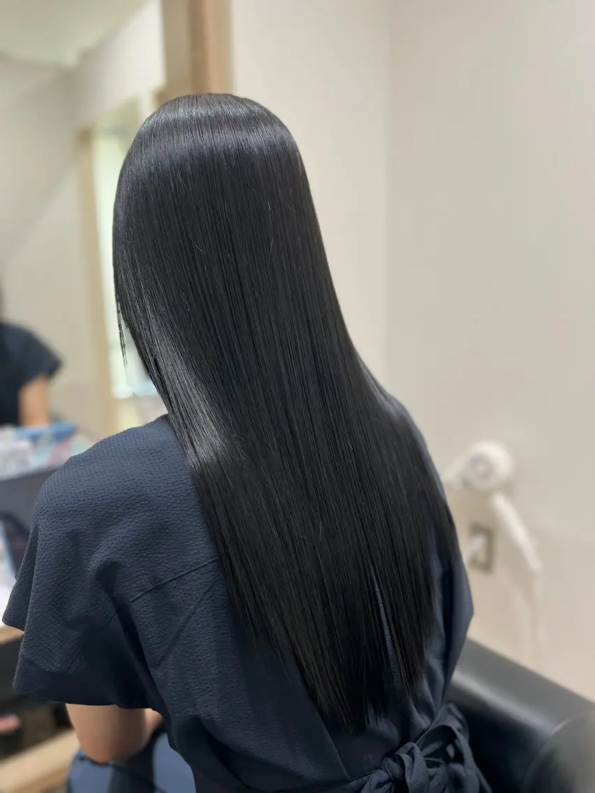ロング 縮毛矯正 トリートメント 髪質改善/レイヤー カット🩵Ami🩵のヘアスタイル