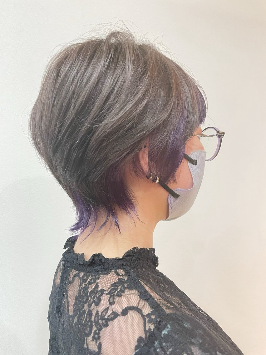 ショート ヘアカラー 沖野 愛恵のヘアスタイル