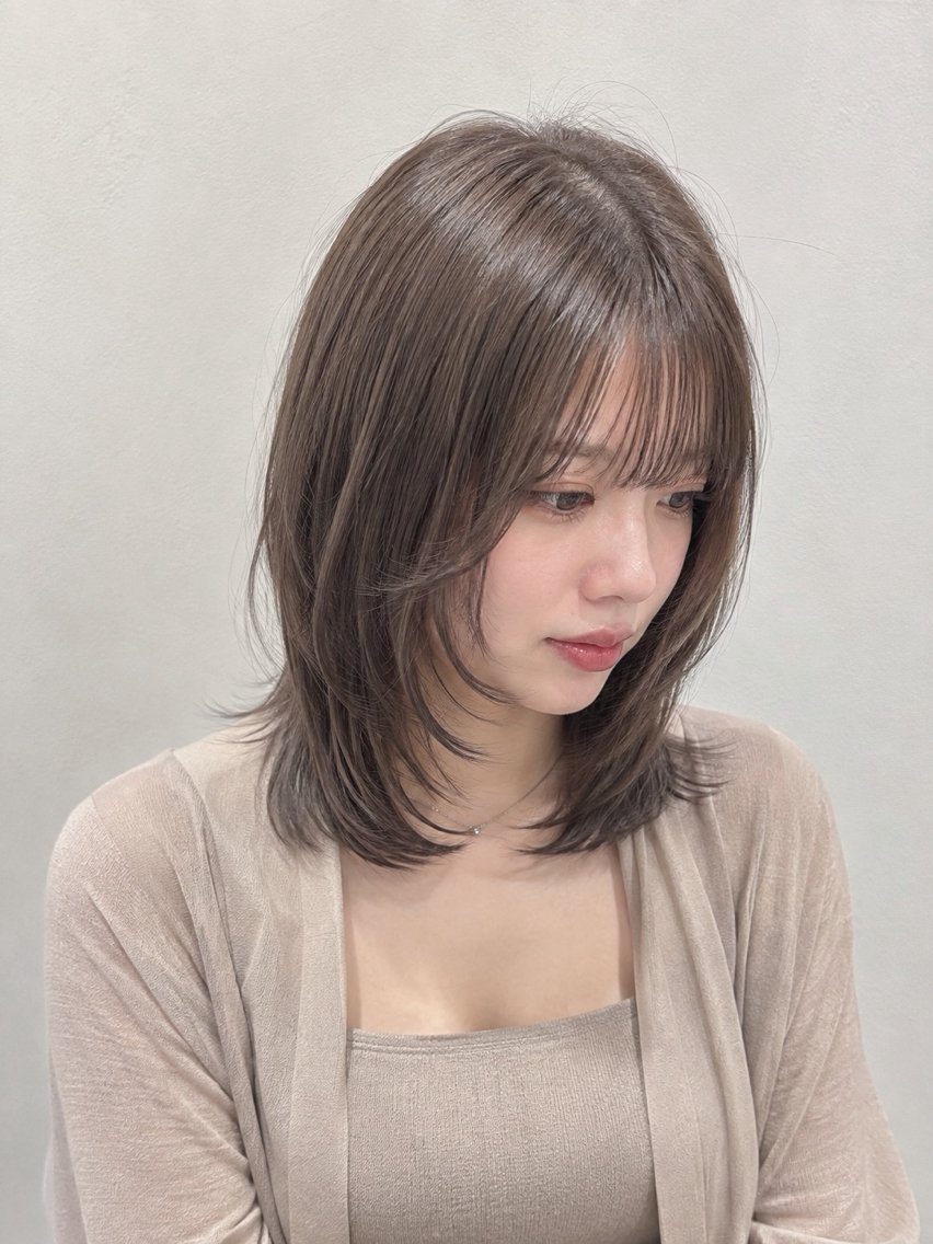 ミディアム カット ヘアカラー トリートメント 🐺ウルフ/レイヤー 似合わせ‎🤍沙羅のヘアスタイル