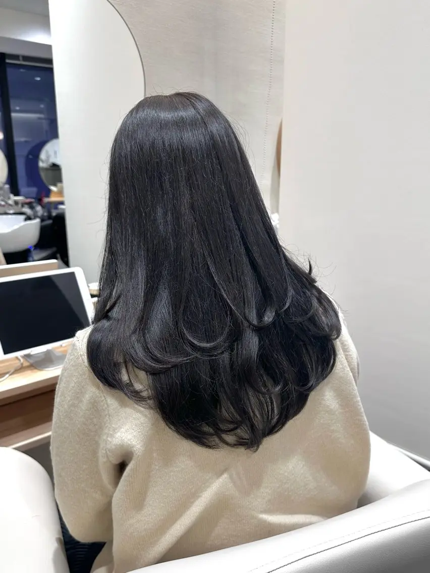 セミロング カラー ブリーチ グレージュ ラベンダーカラー ラベンダーグレージュ ラベンダーグレー カット ヘアカラー トリートメント 矢野 晃平のヘアスタイル