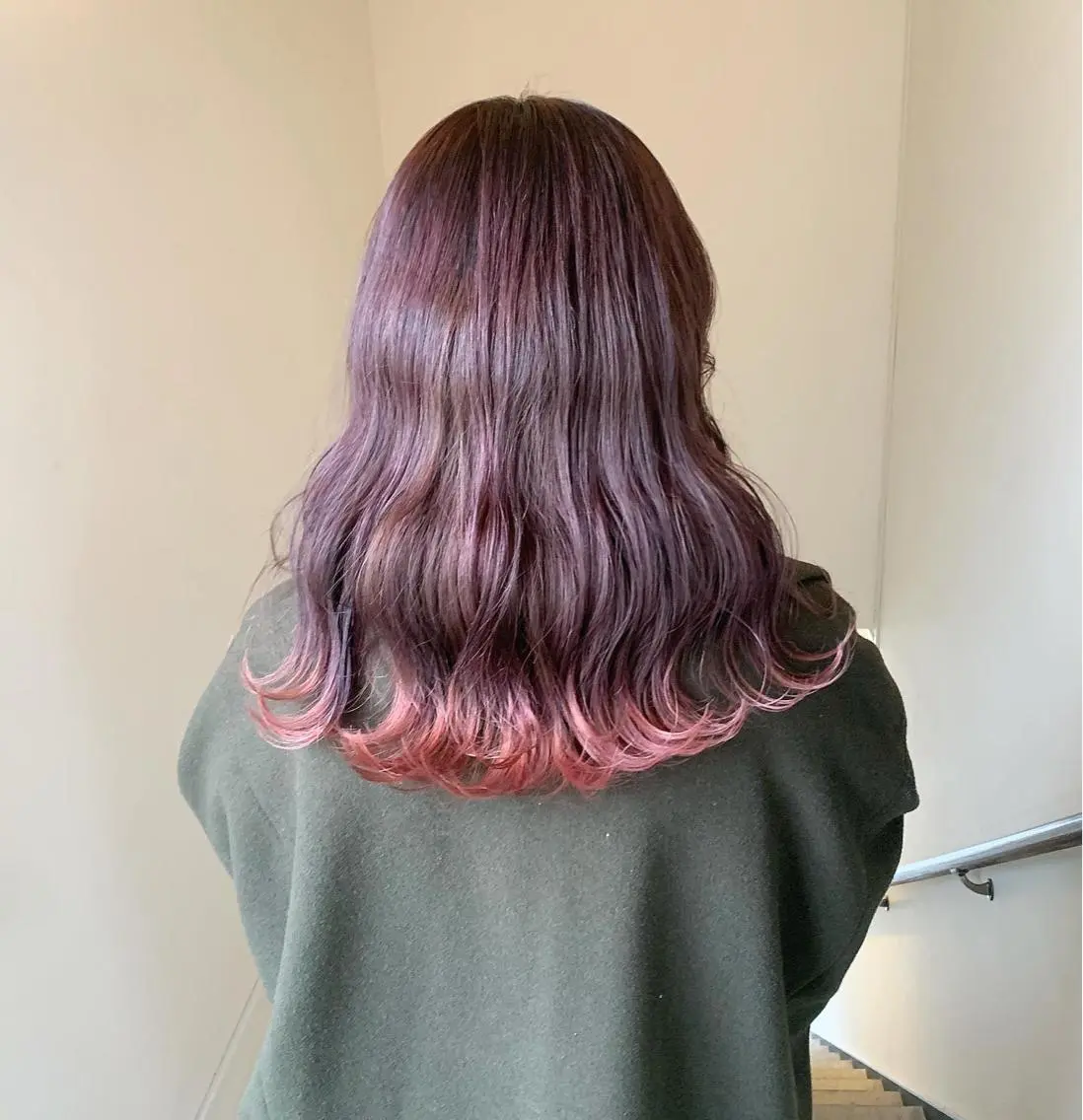 セミロング カラー ヘアカラー トリートメント 本間 結衣のヘアスタイル
