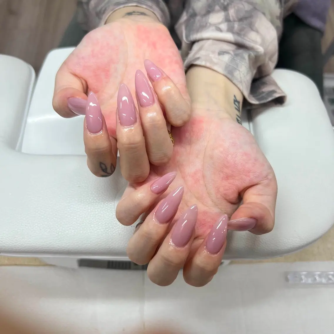 🍓ワンカラー(オフ付き+500y円)🍓の写真