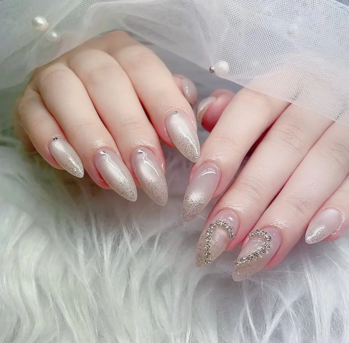 ネイル MoonHi Nail 朝霞台のネイルデザイン