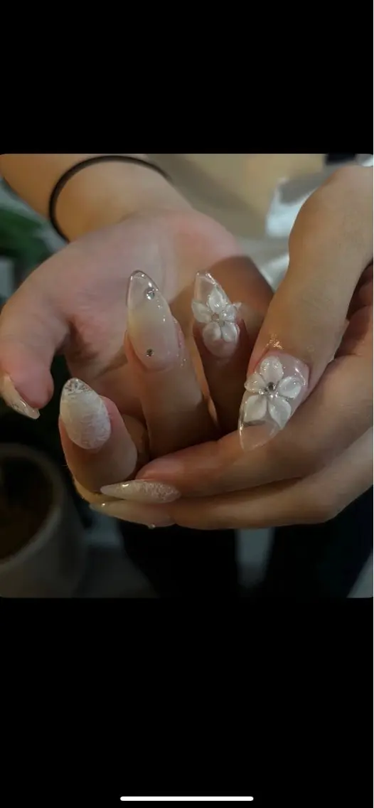 ネイル ハンドネイル NiJi Nailsのネイルデザイン