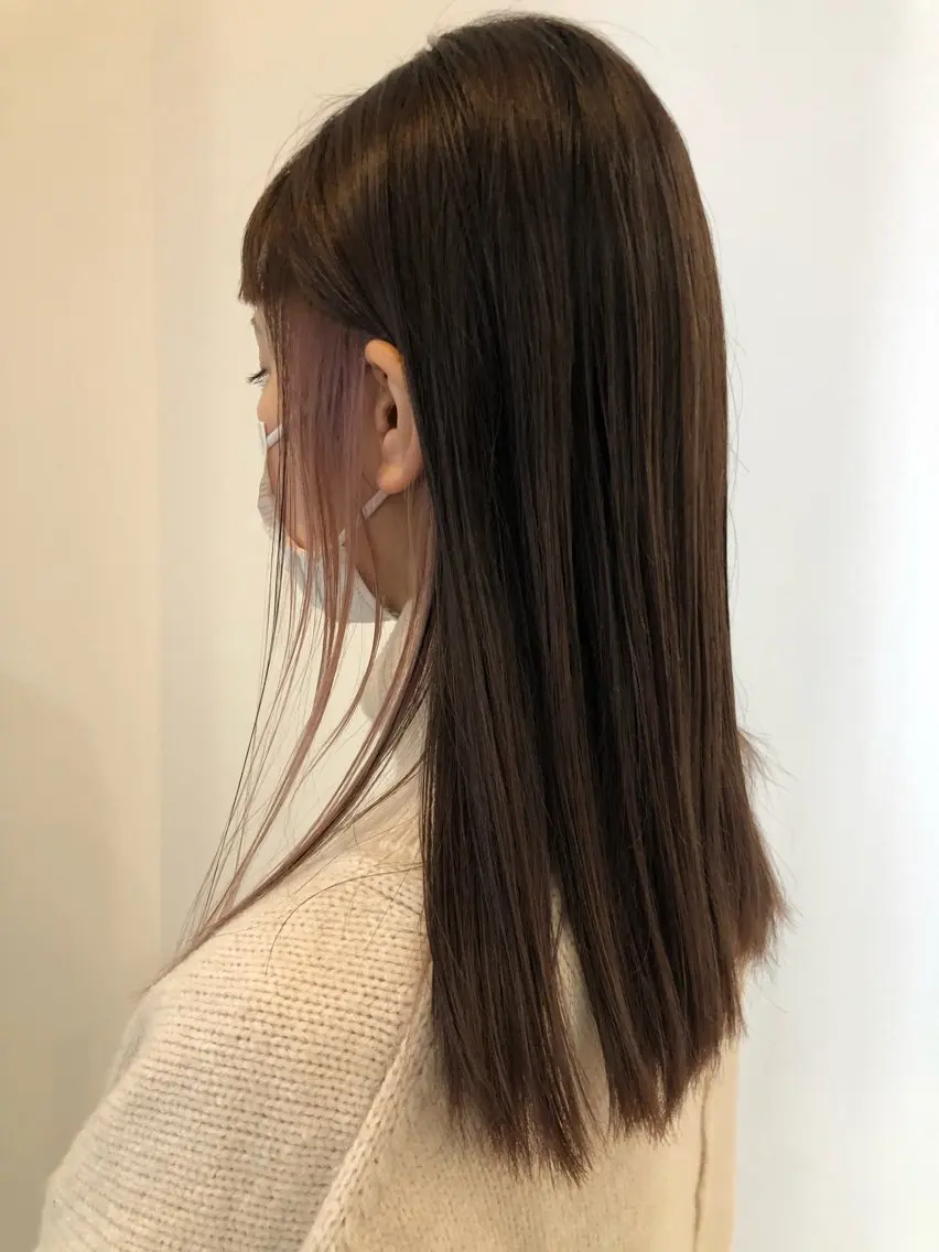 ミディアム カット ヘアカラー 白岩 良子のヘアスタイル