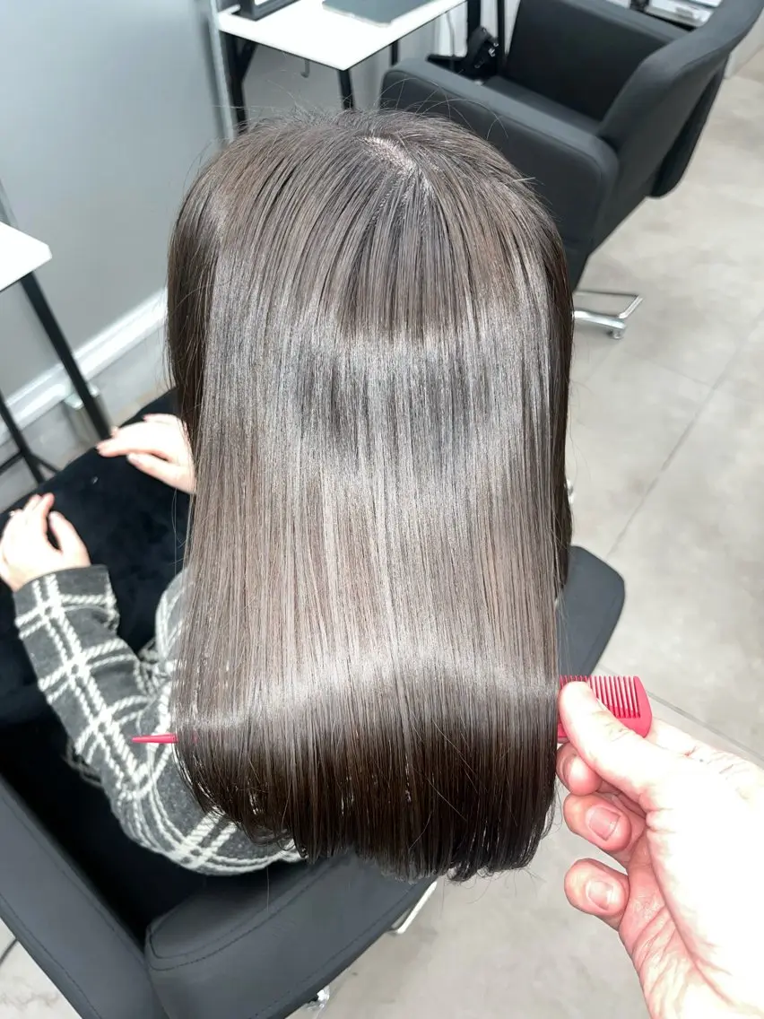 セミロング カラー パーマ 🌈艶髪/髪質改善 新宿itouのヘアスタイル