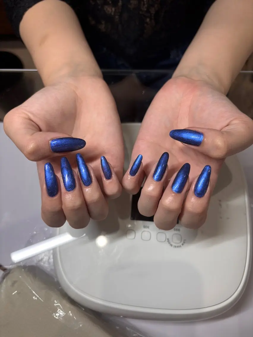 ネイル ワンカラーネイル ハンドネイル 【aura】 𝐚𝐧𝐧𝐚🍒のネイルデザイン