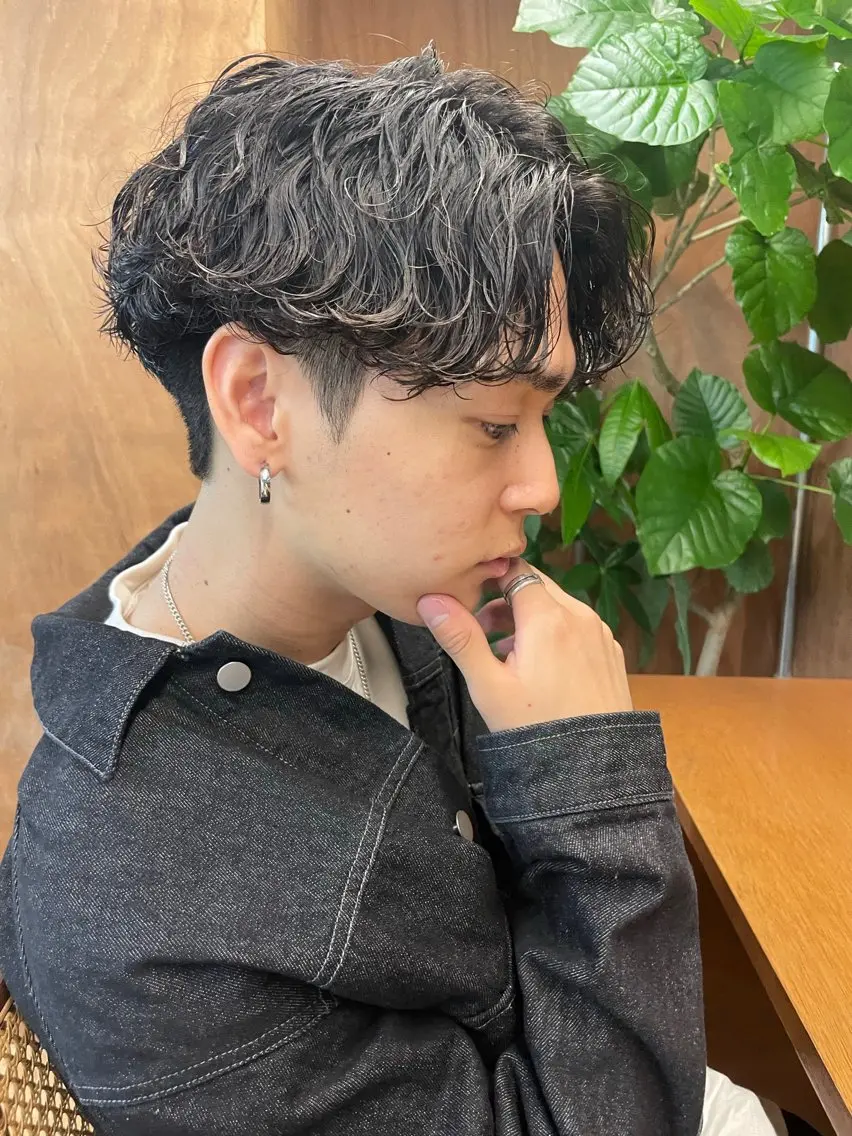 ショート カラー パーマ ヘアアレンジ メンズ 亀井隆汰/メンズ専門 パーマ特化美容師のヘアスタイル