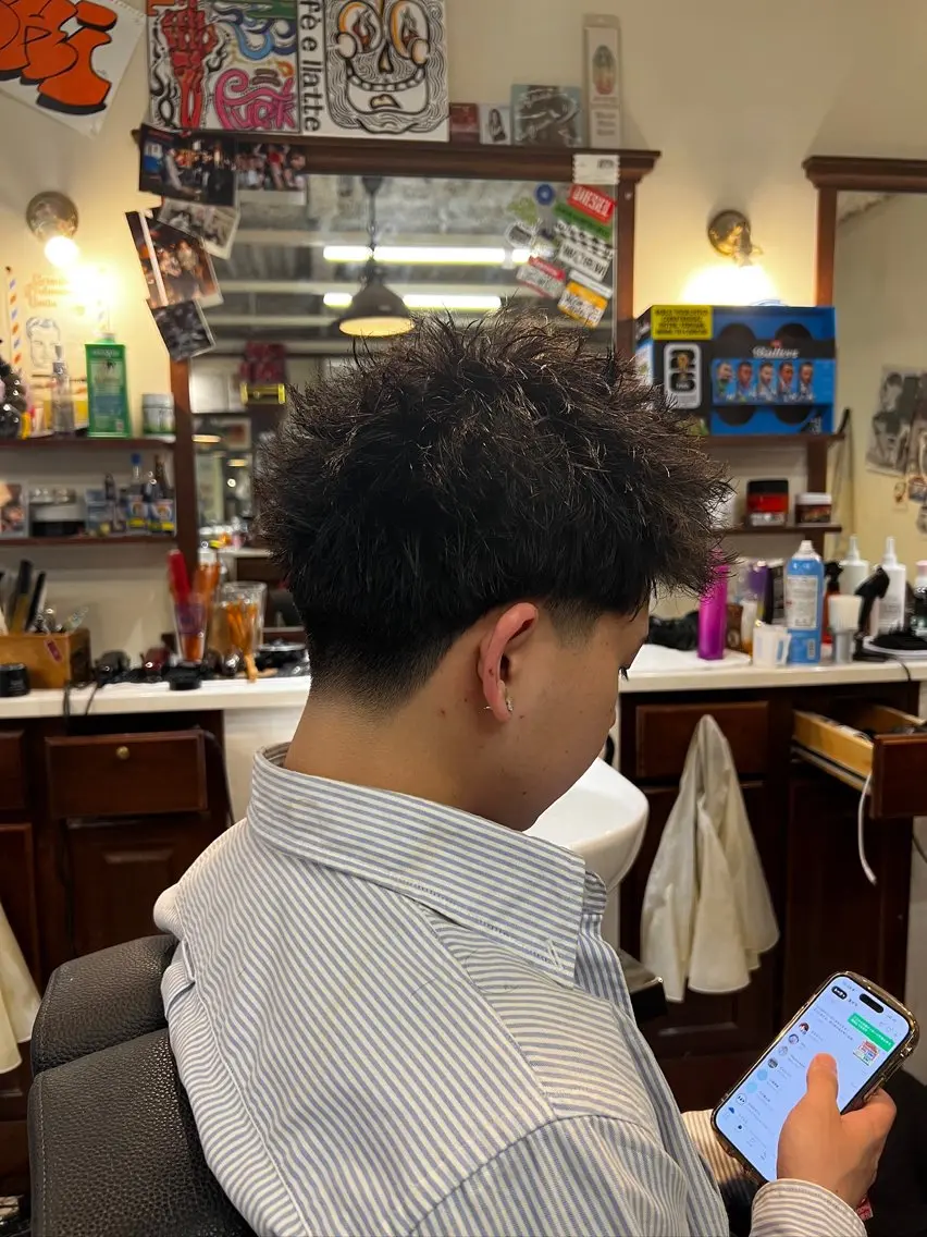 ショート パーマ メンズ 虎 太郎のヘアスタイル