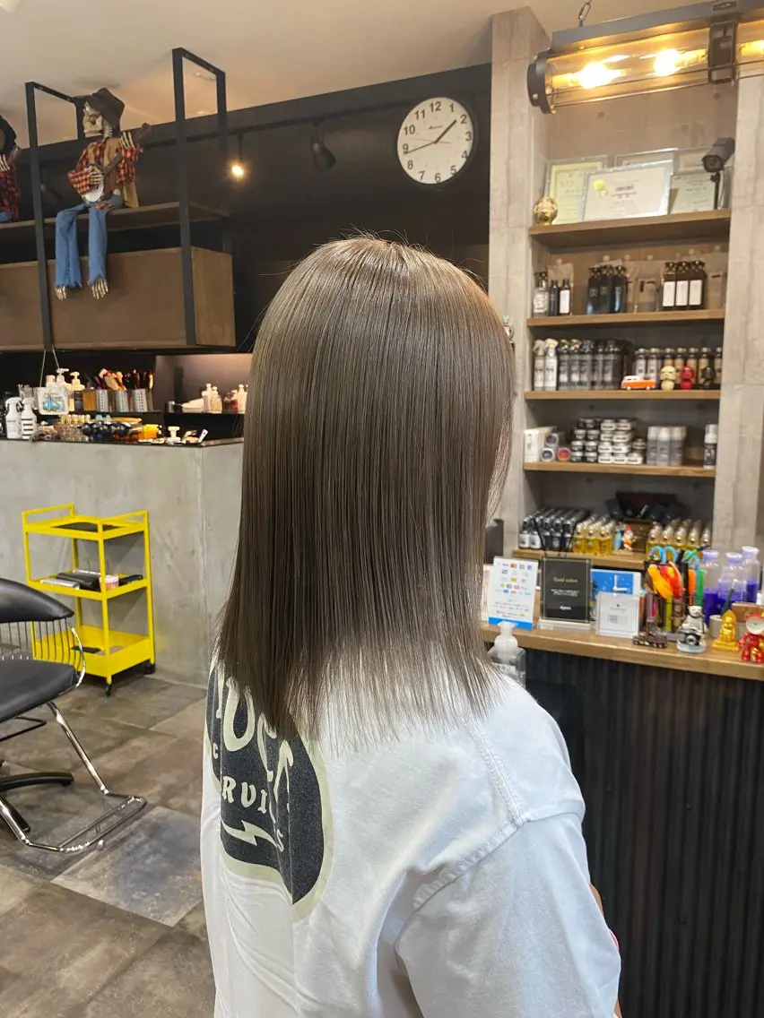ミディアム ヘアカラー わたぬき りるのヘアスタイル