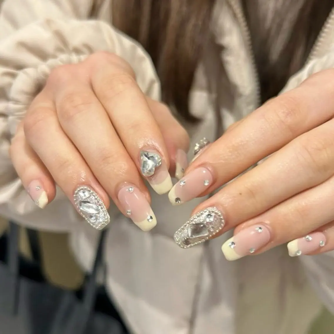 ネイル グラデーション ラメ(グリッター) マグネットネイル ミラーネイル ニュアンスネイル ハンドネイル Lumi de nailsのネイルデザイン