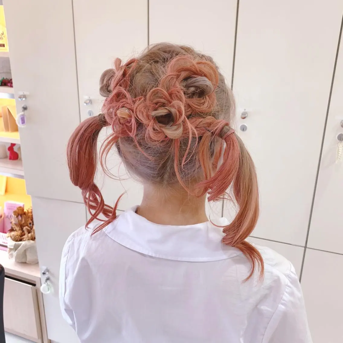 ミディアム カラー ヘアアレンジ yuka .のヘアスタイル