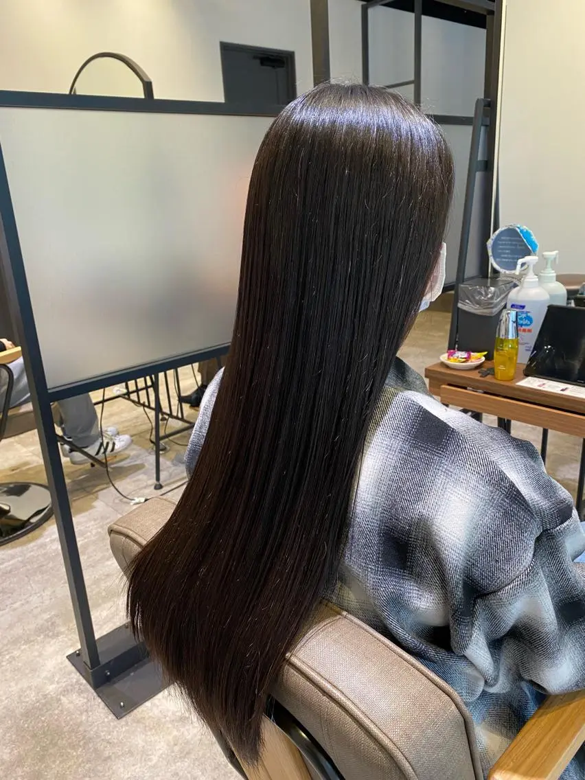 【自然な艶髪へ】カット+髪質改善縮毛矯正+ケアTRの写真